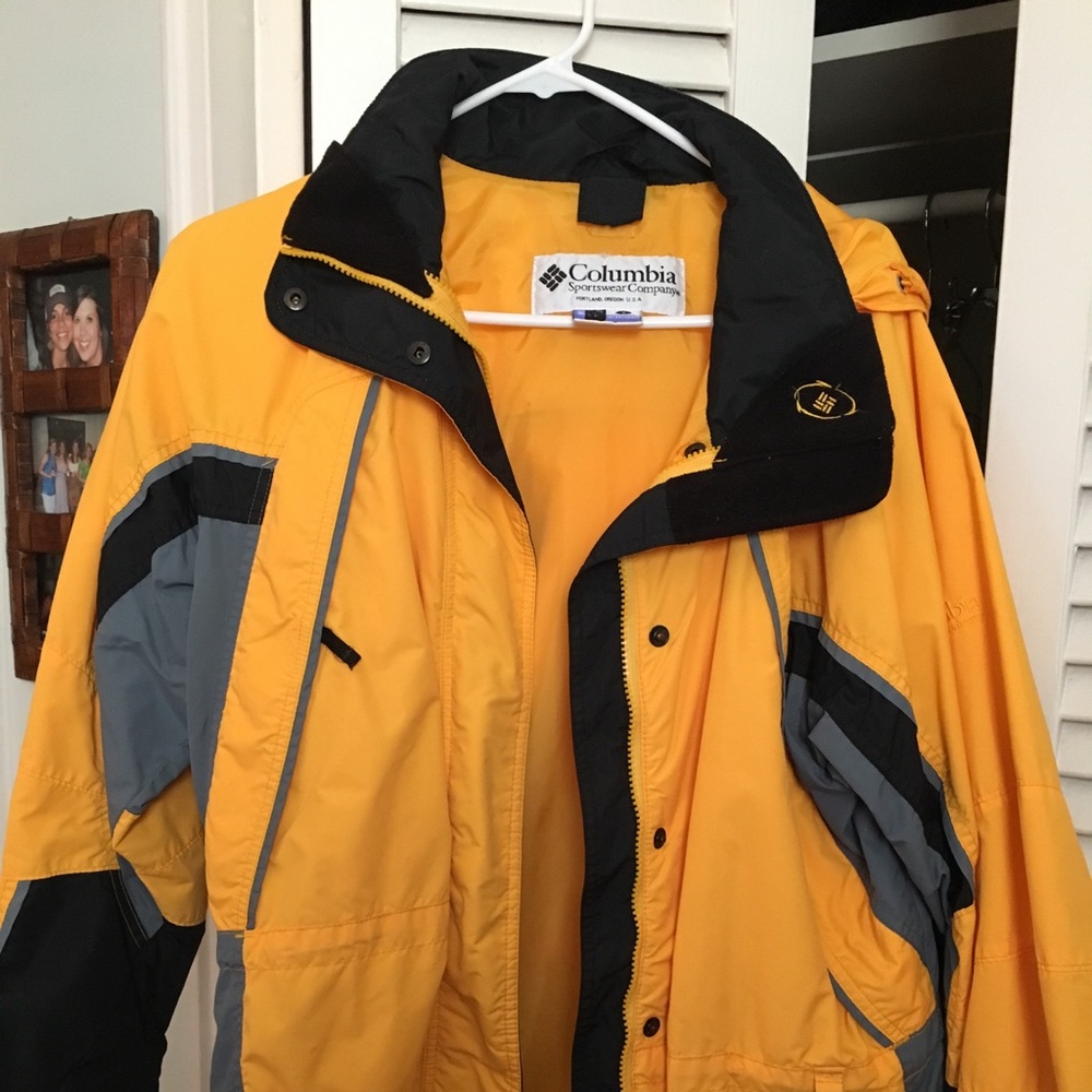 Columbia ski jacket with zip in fleece.
